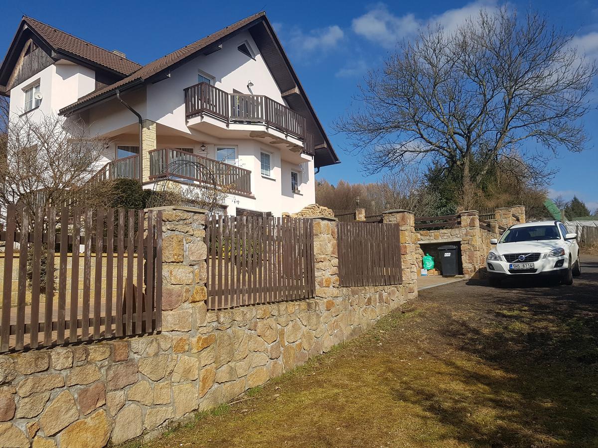 Vila Na Skalce Ceska Kamenice Exterior photo
