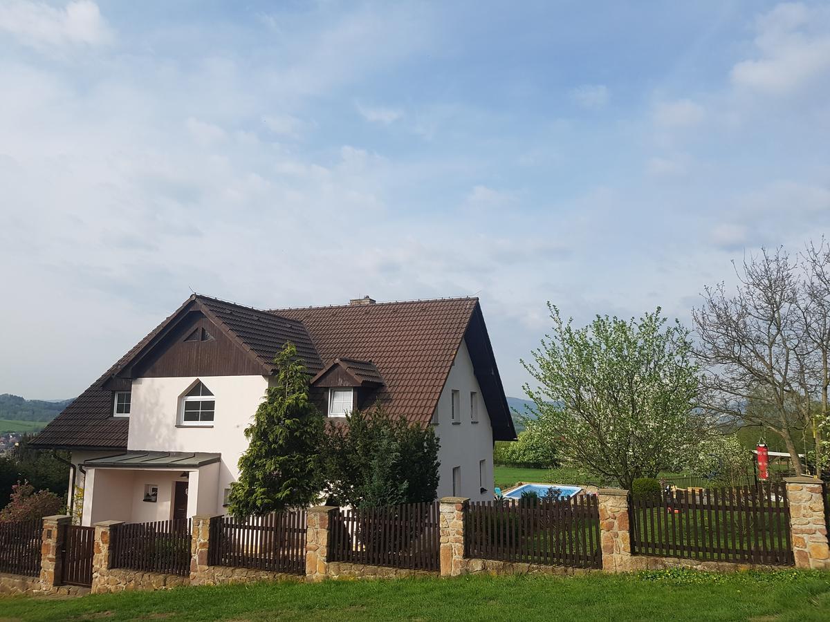Vila Na Skalce Ceska Kamenice Exterior photo